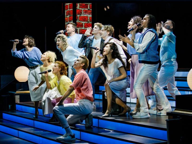 Мюзикл Ничего не бойся, я с тобой (Секрет) - Московский Дворец Молодежи ...